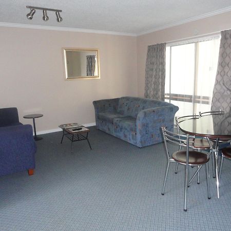 Hawks Inn Motel Upper Hutt Kültér fotó